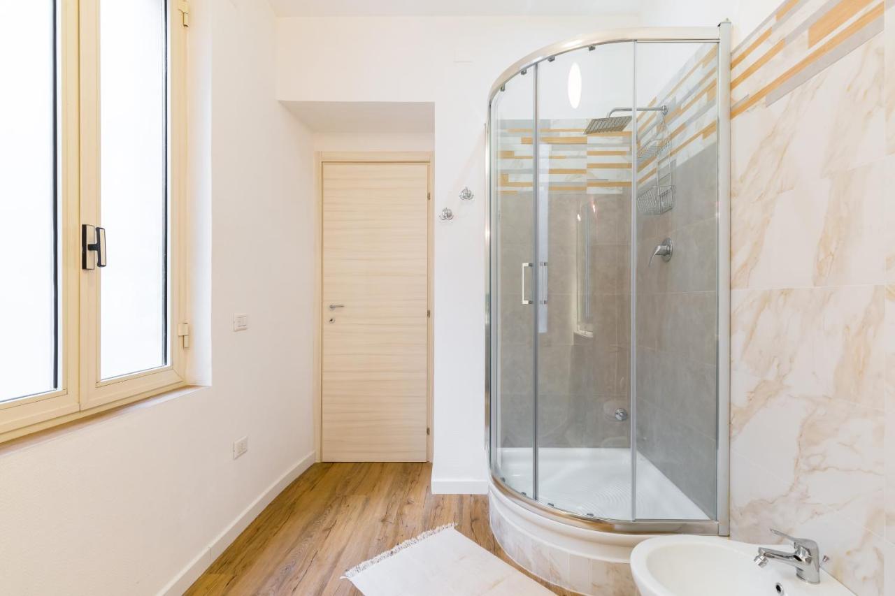 Barrio 133 - Double Bedroom In Center By Napoliapartments Buitenkant foto
