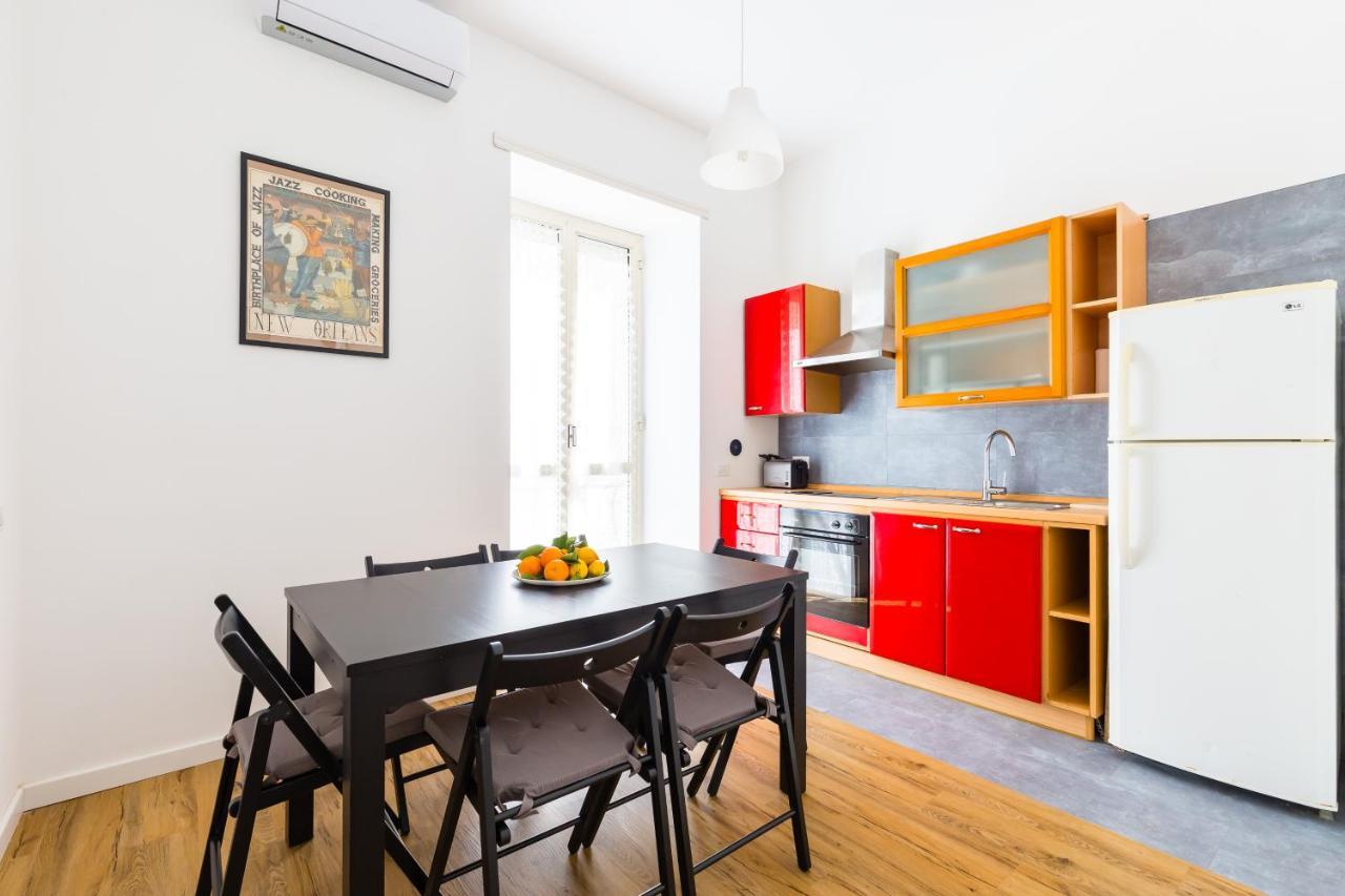 Barrio 133 - Double Bedroom In Center By Napoliapartments Buitenkant foto